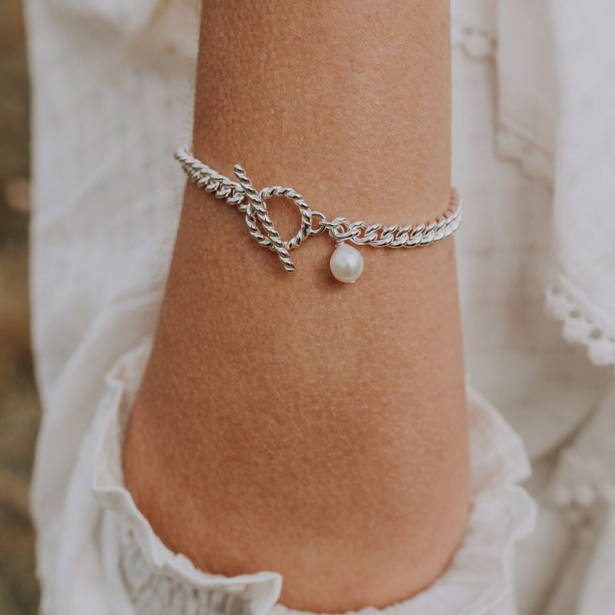The Silver Stable- Handcrafted British Jewellery Silver T-Bar Pearl Bracelet Bracelets